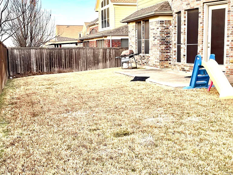 10303 Sandbar Dr — Photo 25