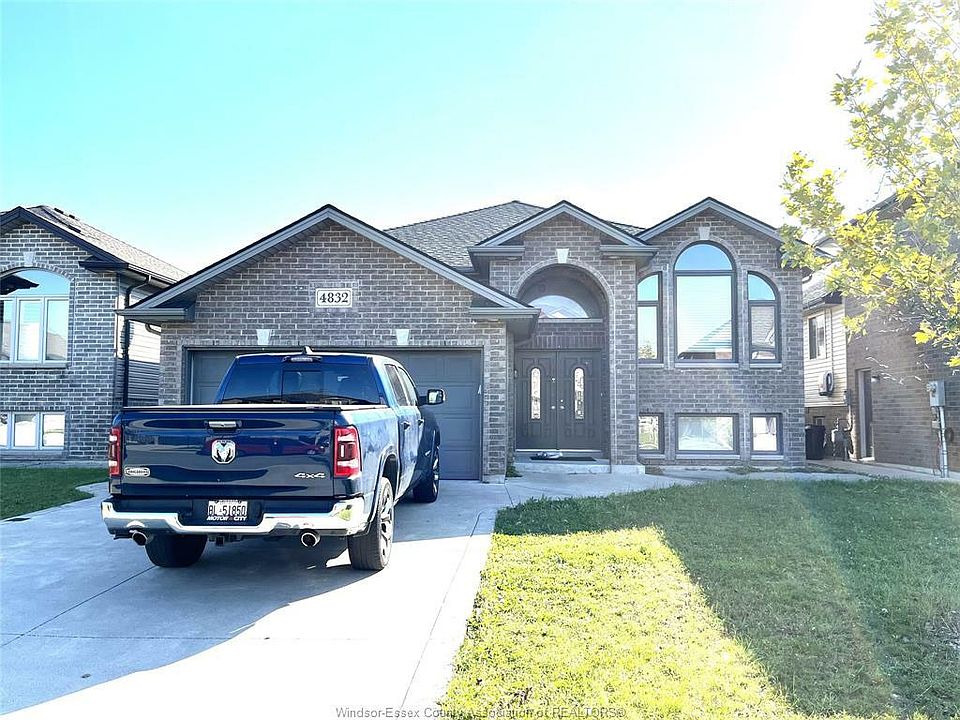 1st image of 4832 Periwinkle Cres