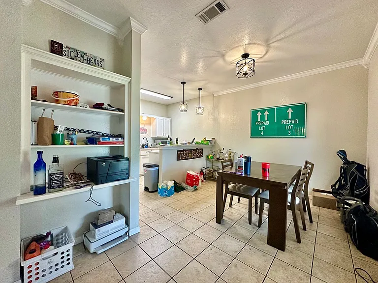 1231 Wood Ave #B — Photo 7