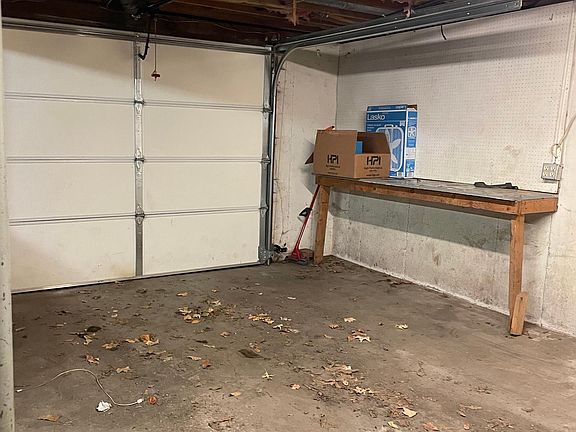 5th image of 2427 S Harvard Ave