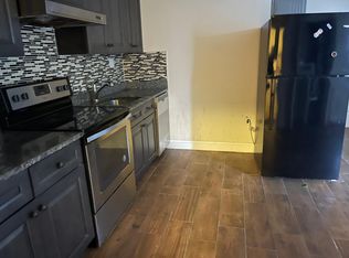 1018 Callowhill St #3A, Philadelphia, PA 19123