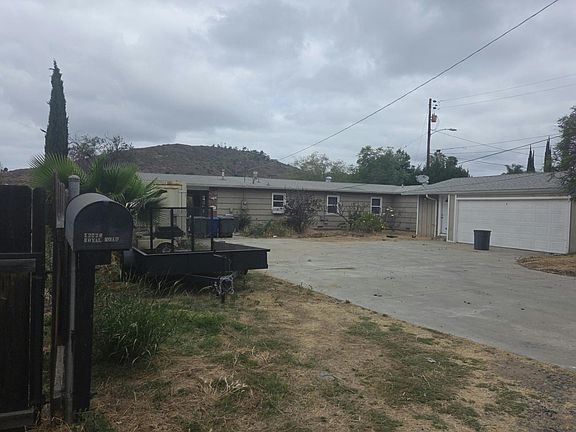 3rd image of 12220 Royal Rd