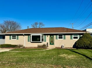 814 W 39th Ave, Hobart, IN 46342
