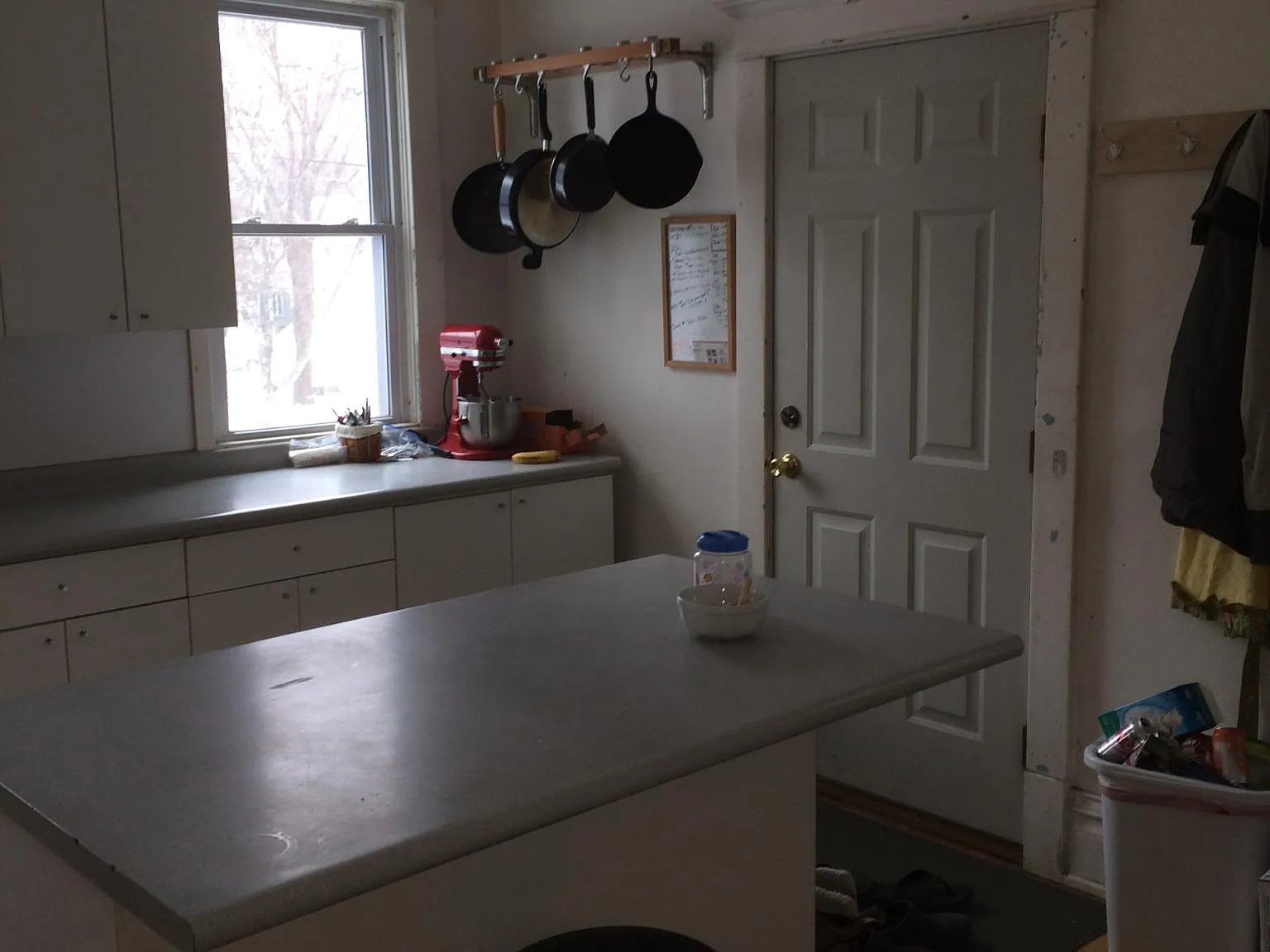 4 bed, $3,600 — Photo 2