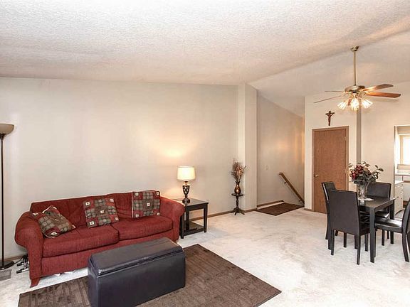 4th image of 723 11th Avenue B Ct #B