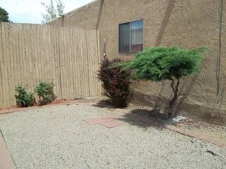 2404 Chelwood Park Blvd NE — Photo 7