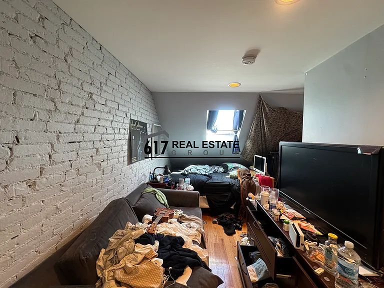 115 Franklin St — Photo 26