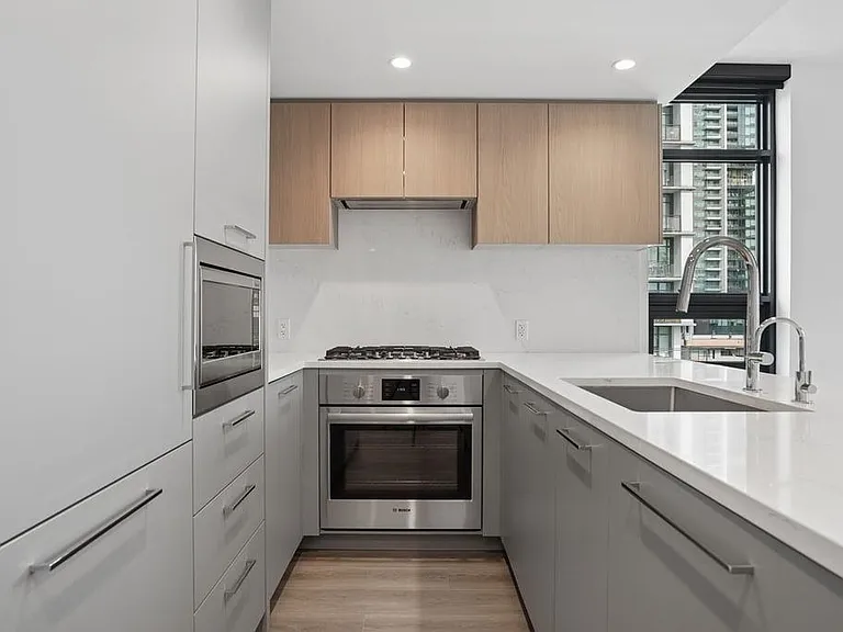 6608 Sussex Ave #504 — Photo 19