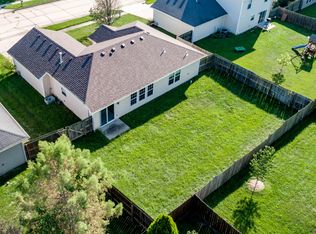 2207 Windstone Dr, Columbia, MO 65201