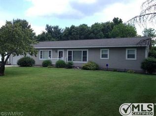 1900 N Roberts Rd, Muskegon, MI 49445