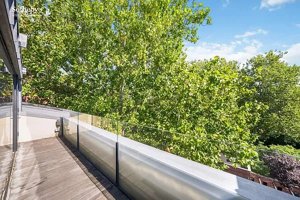 Sold by Sotheby's International Realty | media 38