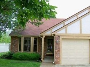 2256 SW Westport Sq, Topeka, KS 66614