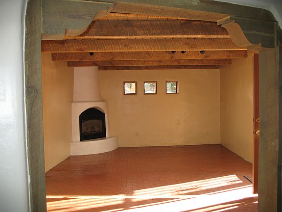 4th image of 2325 El Nido Ct NW