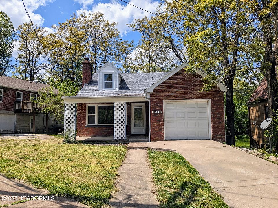 1st image of 103 W Circle Dr