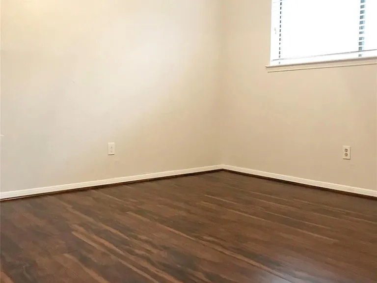 10118 Sageglow Dr — Photo 16