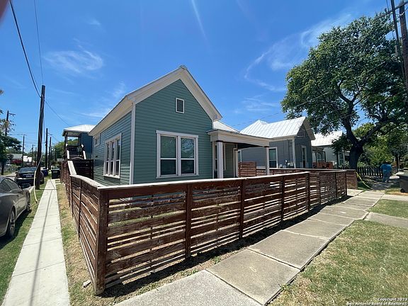 2nd image of 1015 N Palmetto St