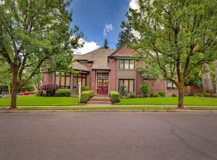 3330 Cedar Ct, Lake Oswego, OR 97034