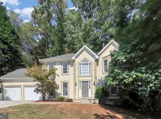 725 Meadowsong Cir, Lawrenceville, GA 30043