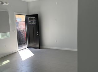 8810 Remick Ave, Sun Valley, CA 91352