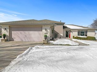 20200 W Lismore Cir, Frankfort, IL 60423