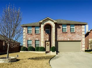 5740 Talons Crest Cir, Fort Worth, TX 76179