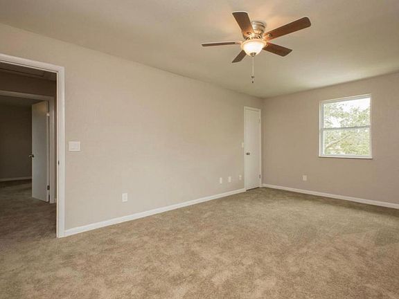 5th image of 653 Sweetwood Dr
