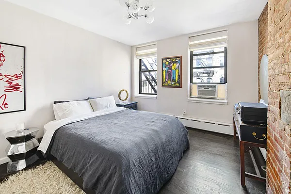 Sold by Compass | media 6