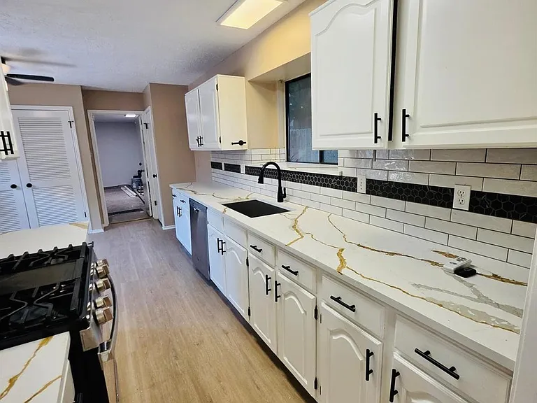13438 Nevermore Dr — Photo 11