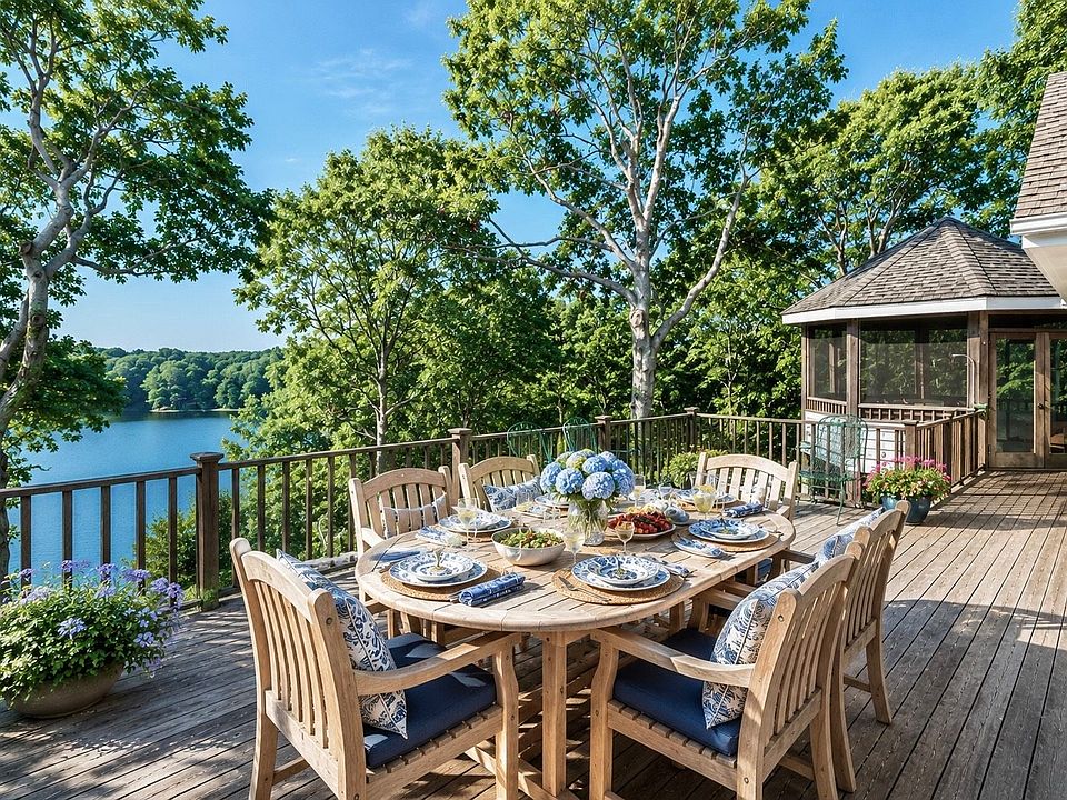 1st image of 28 Lake Dr