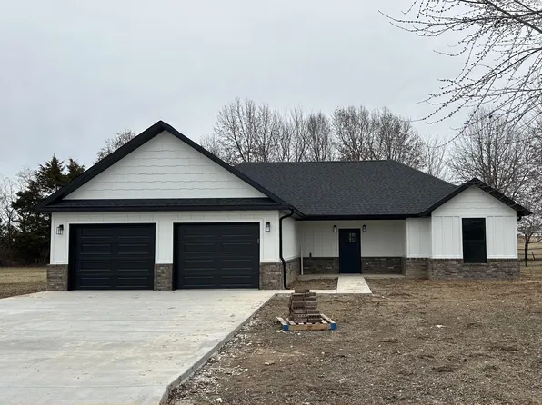 5472 Anita Avenue, Pleasant Hope, MO 65725