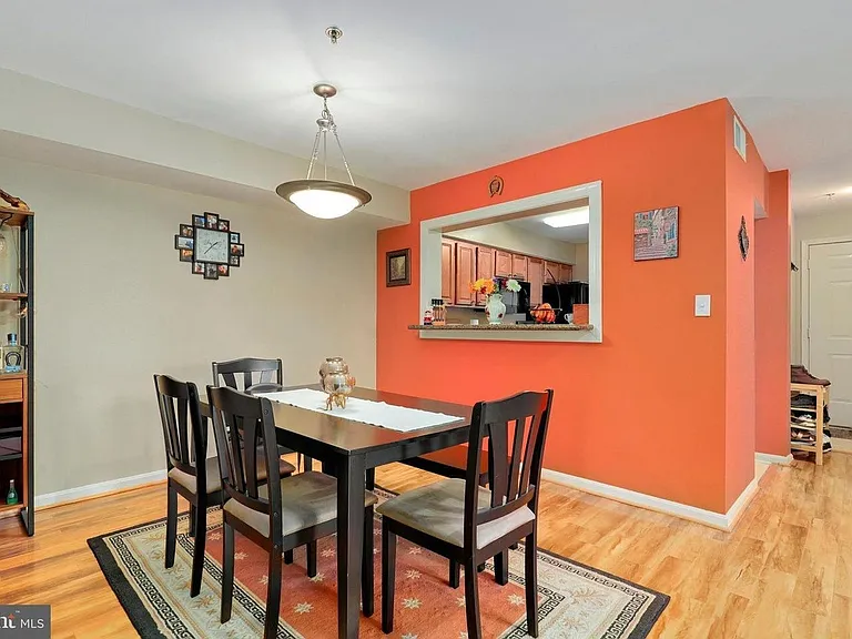 3179 Summit Square Dr #2-B3 — Photo 5