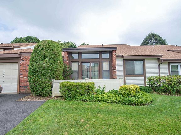 2nd image of 1505 Gotham Ct S