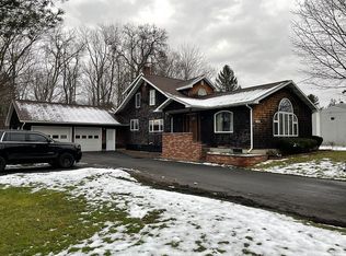 1106 Cold Springs Rd, Liverpool, NY 13088