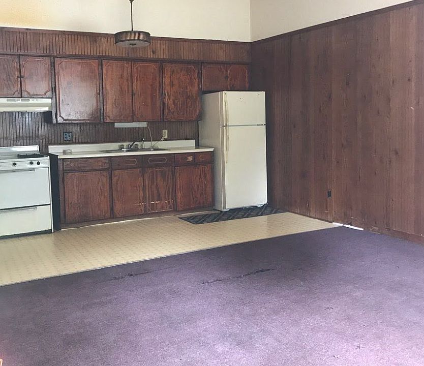 2nd image of 108 Ludwig Ave #B