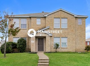 1323 Falcon Trl, Cedar Hill, TX 75104