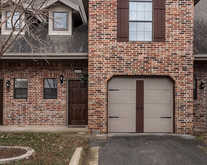 4040 Glenstone Ter — Photo 23