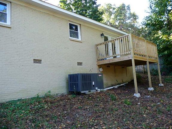 2nd image of 131 Oak Hill Dr