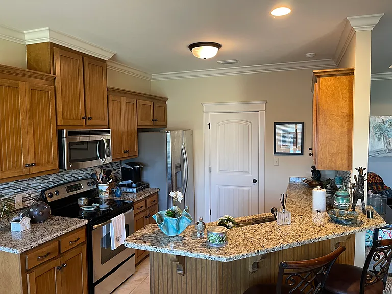7724 Kari Ln — Photo 4