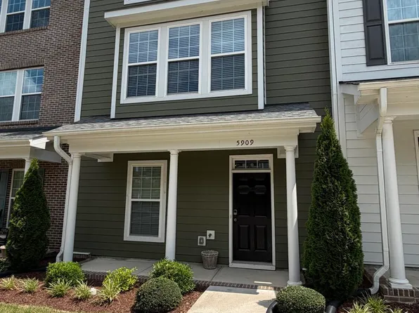 5909 Giddings St, Raleigh, NC 27616