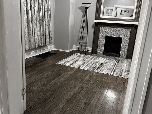 5th image of 4011 Blair Ave