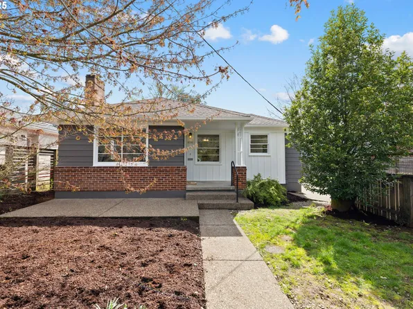 8040 SE Madison St, Portland, OR 97215