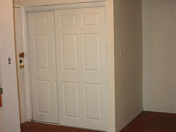 2nd image of 73 Lorraine Ter