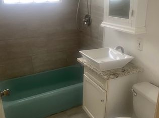 5876 N 32nd St APT 4, Milwaukee, WI 53209