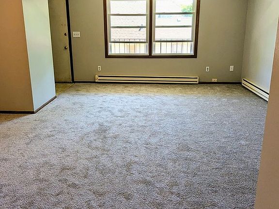 3rd image of 449 Dunbar Ave Unit 7