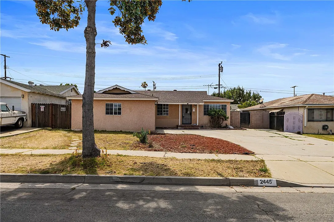 3 bed, 1100 sqft, $3,500 — Photo 1