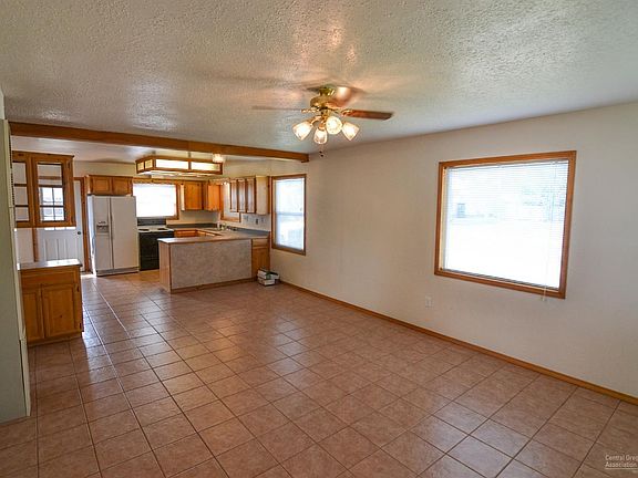 3rd image of 790 SE 4th St