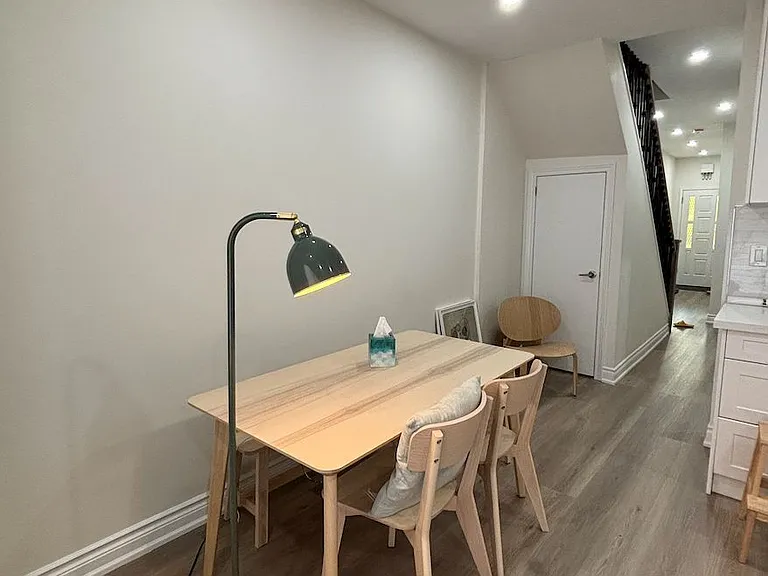 138 Robert St #101 — Photo 2