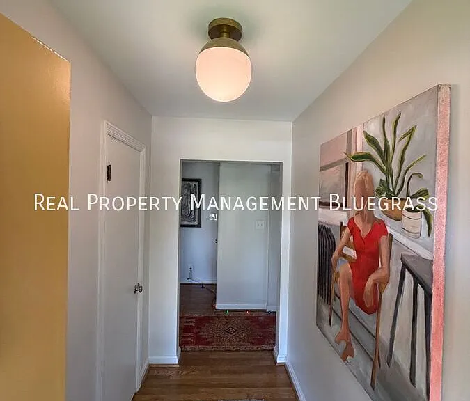 314 Sheridan Dr — Photo 2