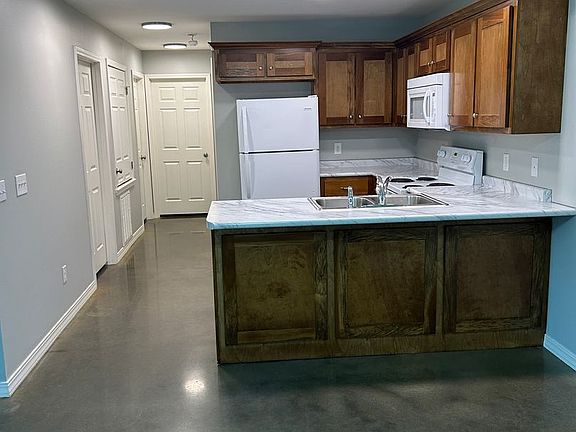 2nd image of 14 Sequoya Dr #A & B