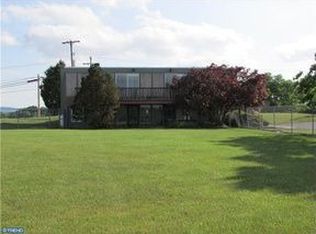 7135 Bernville Rd, Bernville, PA 19506